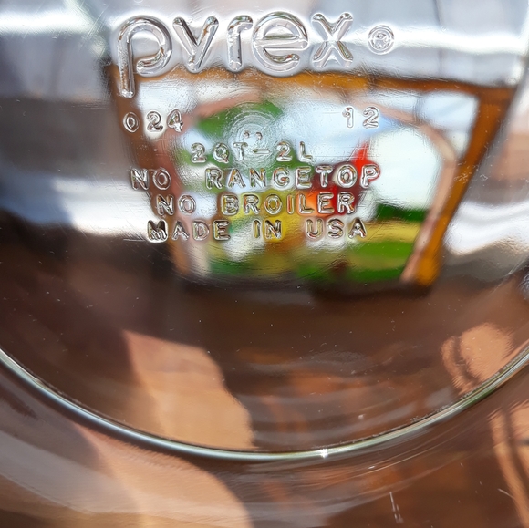 Vintage  Pyrex Casserole Dish B01 - Picture 4 of 7